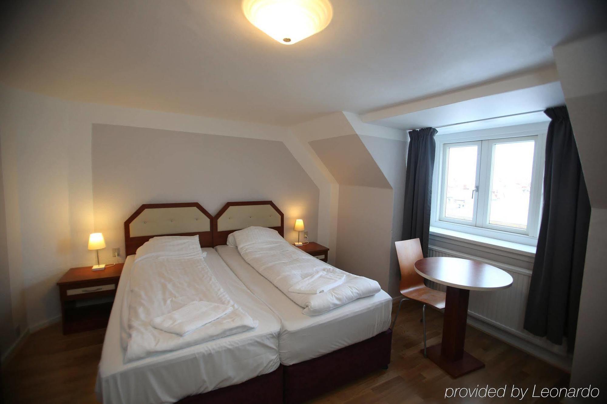 Skandia 3*